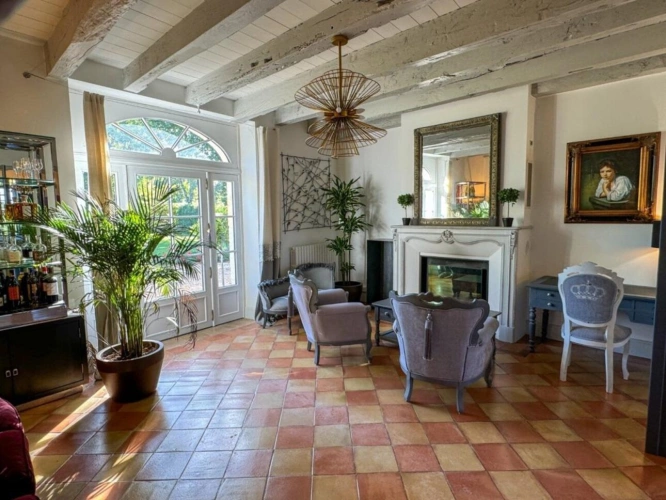 Photos 8 - Touristique - Maison élégante de style chartreuse avec maison d'amis dans un parc privé