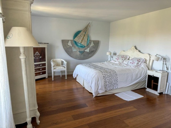 Photos 18 - Touristique - Maison élégante de style chartreuse avec maison d'amis dans un parc privé