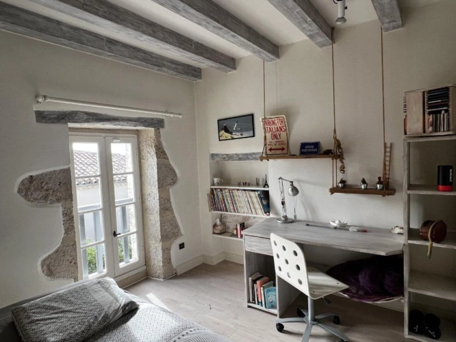 Photos 3 - Prestige - Charmante Maison en Pierre avec Piscine, Vues Panoramiques et Jardin Paisible