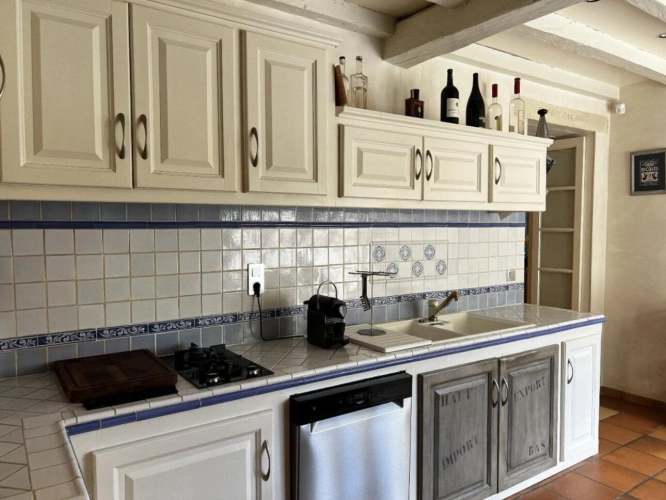 Photos 6 - Prestige - Charmante Maison en Pierre avec Piscine, Vues Panoramiques et Jardin Paisible