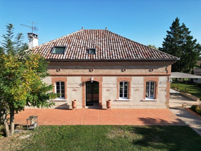 Photos 13 - Prestige - Maison en pierre traditionnelle avec une touche contemporaine ? Proche de L?Isle Jourdain & Toulouse