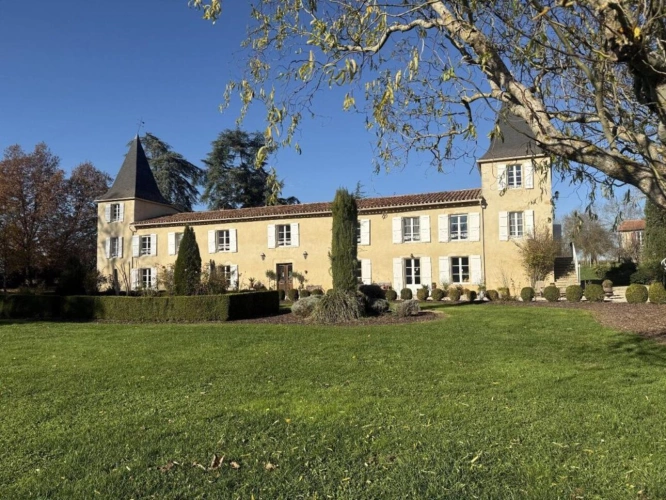 Photos 1 - Rurale - Magnifique demeure admirablement restaurée aux portes de Condom