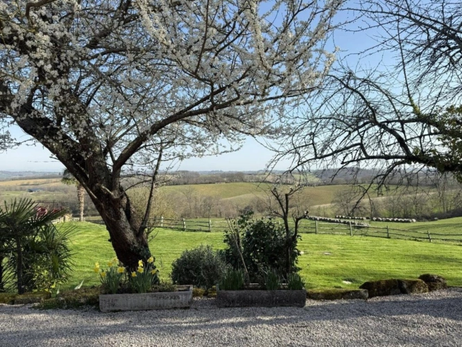 Photos 12 - Rurale - Belle maison de campagne avec piscine et vues