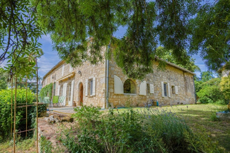 Photos 3 - Prestige - Hameau de charme dans un cadre privilégié