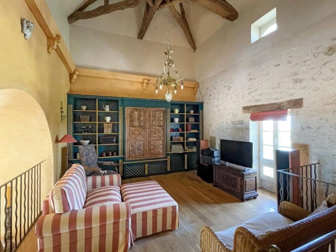 Photos 3 - Prestige - Une propriété de caractère superbement restaurée, avec vues panoramiques