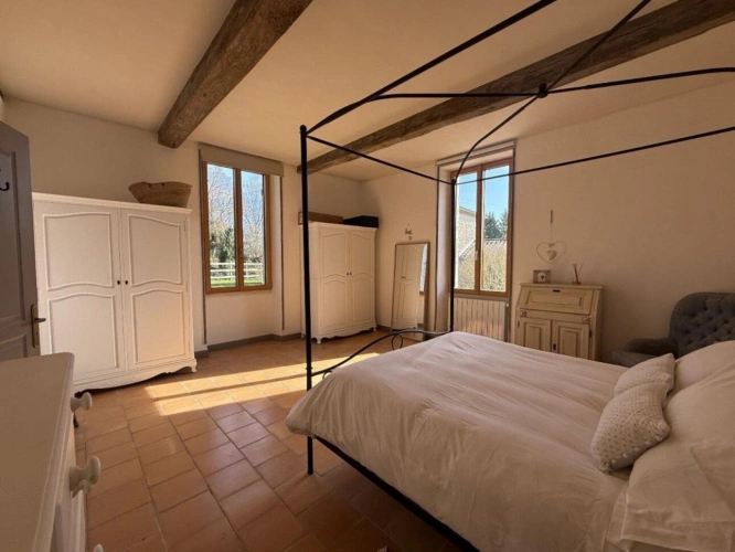 Photos 11 - Prestige - Propriété de campagne de 271m2 avec 5 chambres, piscine et 7896m2 de jardin