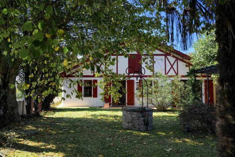 Photos 1 - Rurale - Une ferme de 1859, ses 4 600 m² de parc et sa piscine