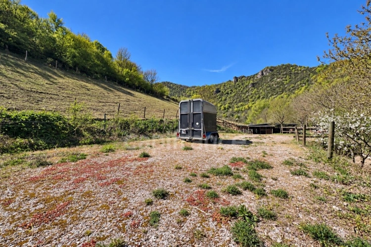 Photos 8 - Agricole - Terres et bâtis d'activités de 256 m² sur 20 hectares (203 000 m²)
