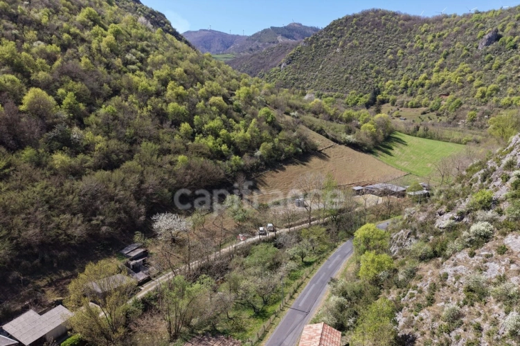 Photos 16 - Agricole - Terres et bâtis d'activités de 256 m² sur 20 hectares (203 000 m²)
