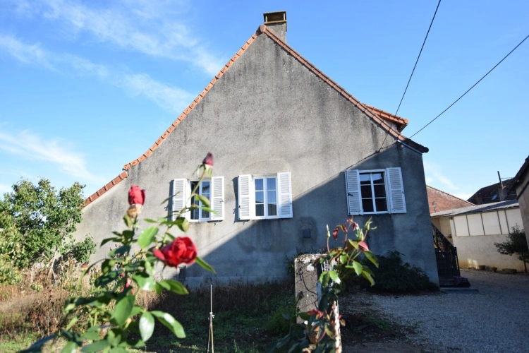 Photos 18 - Prestige - Propriete agricole avec deux maisons, bâtiments et 2,9 hectares de terrain CREOT (71)