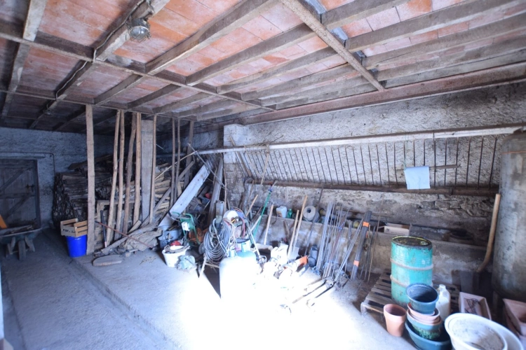 Photos 26 - Prestige - Propriete agricole avec deux maisons, bâtiments et 2,9 hectares de terrain CREOT (71)