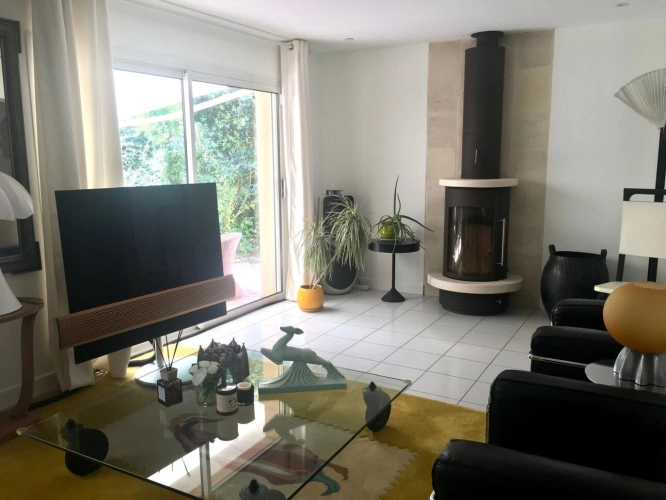 Photos 6 - Prestige - Propriété rare au bord de l'Eau Bourde GRADIGNAN 5 pièces 3 chambres + bureau sur un parc paysager