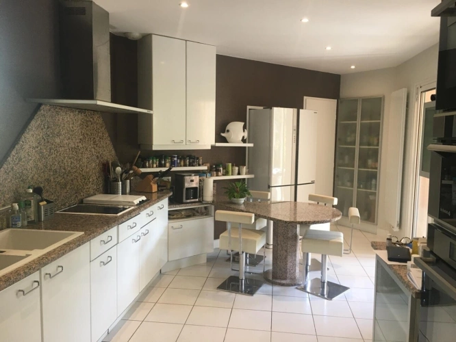 Photos 7 - Prestige - Propriété rare au bord de l'Eau Bourde GRADIGNAN 5 pièces 3 chambres + bureau sur un parc paysager