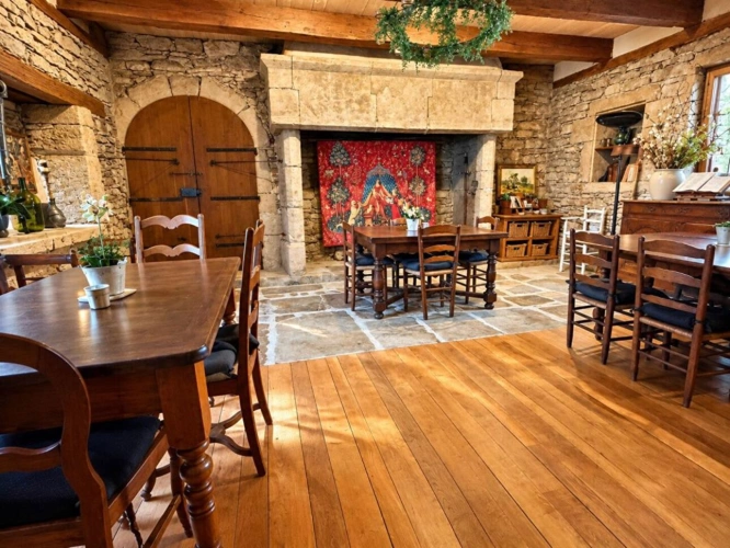 Photos 2 - Touristique - Propriété de Caractère XIVe siècle avec Gites et Chambres d'Hôte