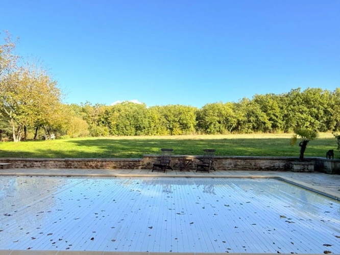 Photos 4 - Prestige - Un grand balcon royale dans la verdure, une maison de caractère et un gîte indépendant