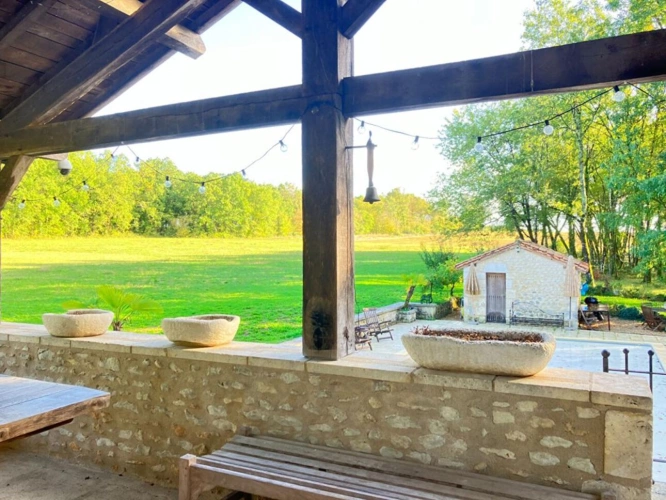 Photos 10 - Prestige - Un grand balcon royale dans la verdure, une maison de caractère et un gîte indépendant