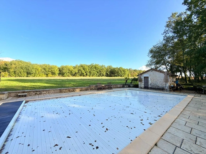 Photos 11 - Prestige - Un grand balcon royale dans la verdure, une maison de caractère et un gîte indépendant