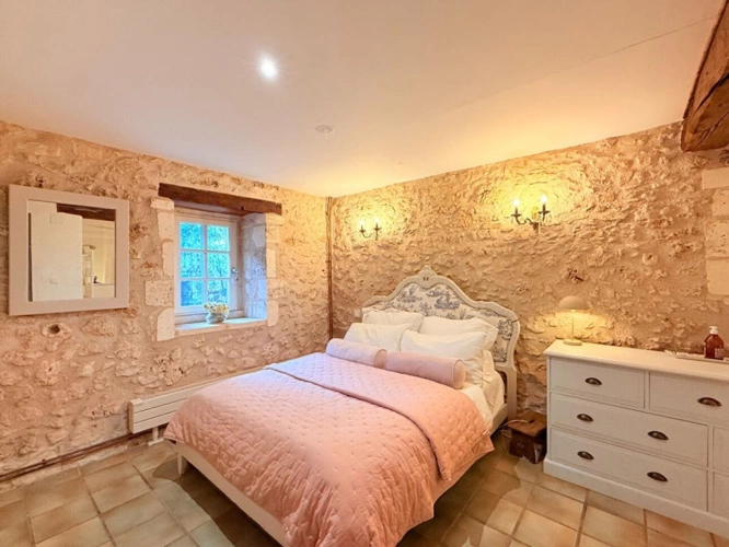 Photos 16 - Prestige - Un grand balcon royale dans la verdure, une maison de caractère et un gîte indépendant