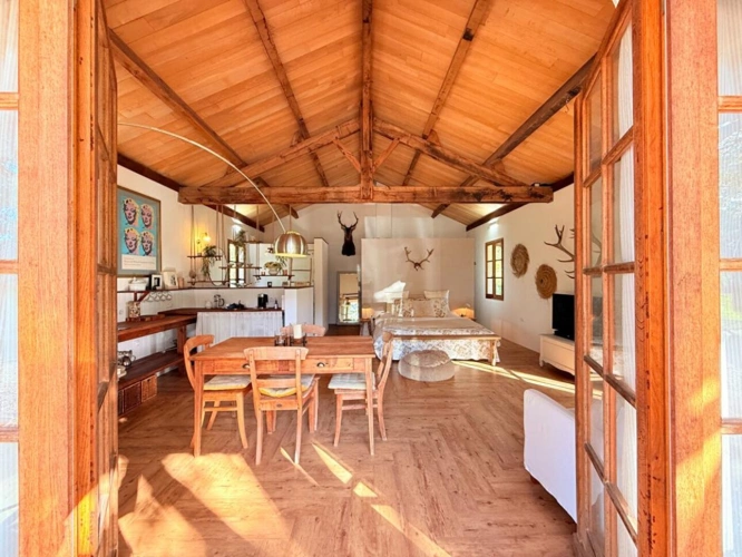 Photos 23 - Prestige - Un grand balcon royale dans la verdure, une maison de caractère et un gîte indépendant
