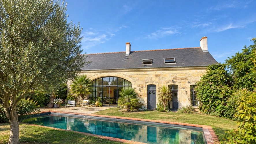 Photos 2 - Prestige - Propriété avec 2 maisons sur 2ha79ca