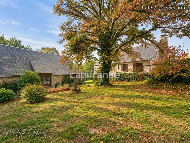 Photos 1 - Prestige - CORRÈZE – PROPRIÉTÉ SUR 6 HECTARES, SOURCE, FORET AVEC MAISON PRINCIPALE ET 4 GÎTES – VALLÉE DE LA DORDOGNE