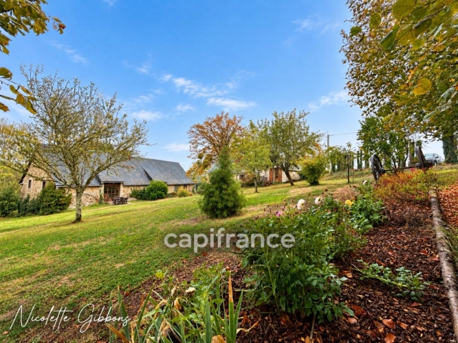 Photos 2 - Prestige - CORRÈZE – PROPRIÉTÉ SUR 6 HECTARES, SOURCE, FORET AVEC MAISON PRINCIPALE ET 4 GÎTES – VALLÉE DE LA DORDOGNE