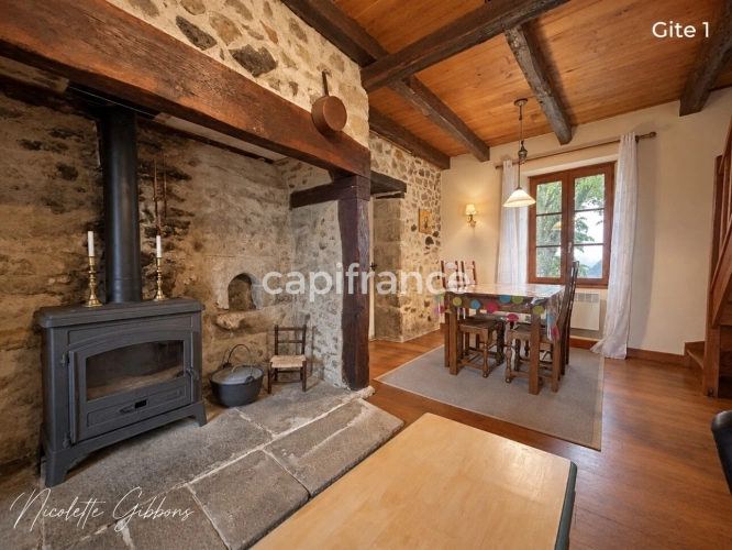 Photos 25 - Prestige - CORRÈZE – PROPRIÉTÉ SUR 6 HECTARES, SOURCE, FORET AVEC MAISON PRINCIPALE ET 4 GÎTES – VALLÉE DE LA DORDOGNE