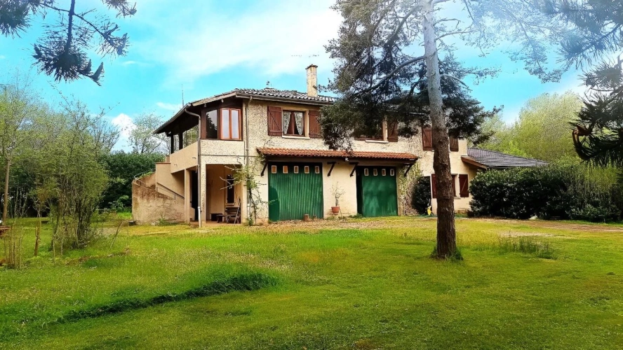 Photos 3 - Prestige - Maison 249 M2 avec terrain