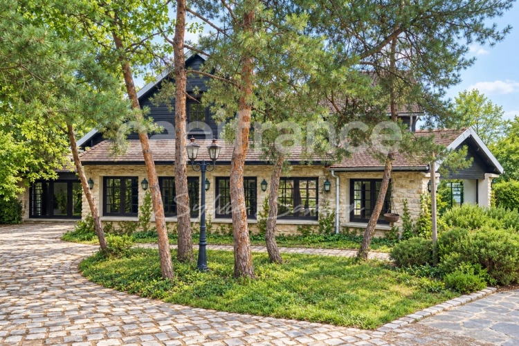 Photos 2 - Prestige - Propriete à vendre 11 pièces GOUSSONVILLE (78)