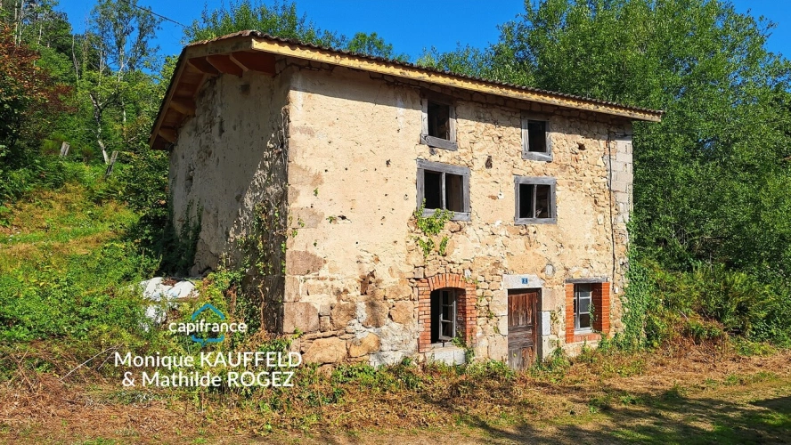 Photos 1 - Prestige - Maison à rénover OLLIERGUES (63)