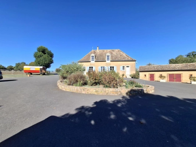 Photos 25 - Équestre - À VENDRE - Magnifique domaine équestre avec maison de caract
