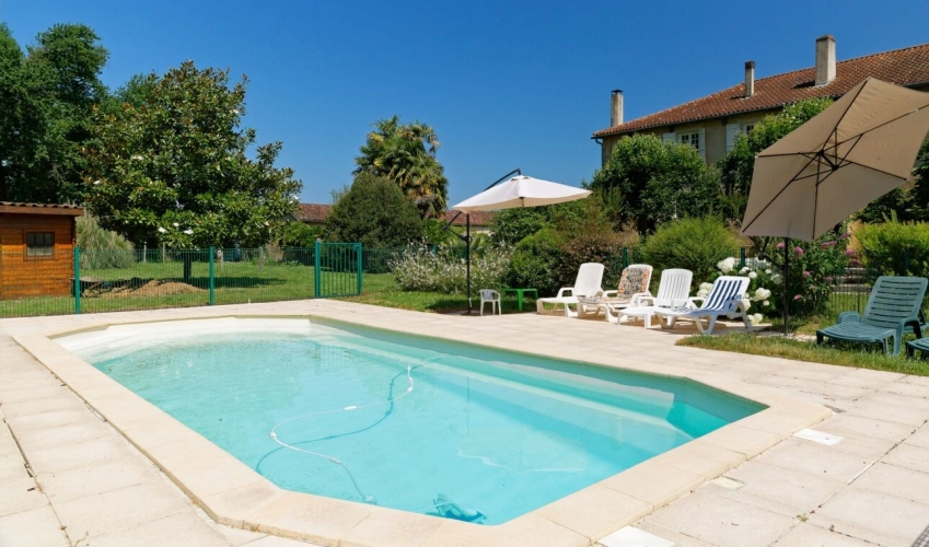 Photos 3 - Prestige - Château à vendre BAS ARMAGNAC (32) - Avec deux gîtes, dépendances, piscine et parc - 19 ha de vignes et terres