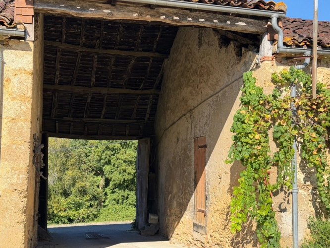 Photos 43 - Prestige - Château à vendre BAS ARMAGNAC (32) - Avec deux gîtes, dépendances, piscine et parc - 19 ha de vignes et terres