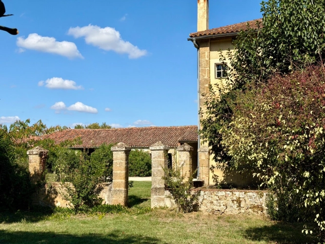 Photos 58 - Prestige - Château à vendre BAS ARMAGNAC (32) - Avec deux gîtes, dépendances, piscine et parc - 19 ha de vignes et terres