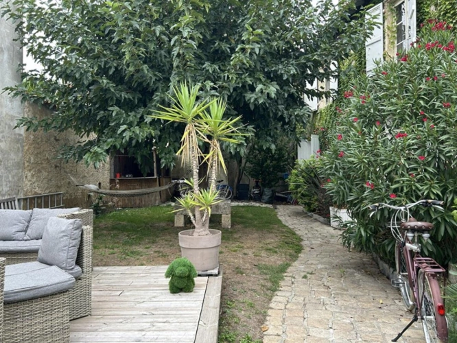 Photos 7 - Rurale - Demeure de caractère avec jardin au coeur de Saint-Jean-d'Angély