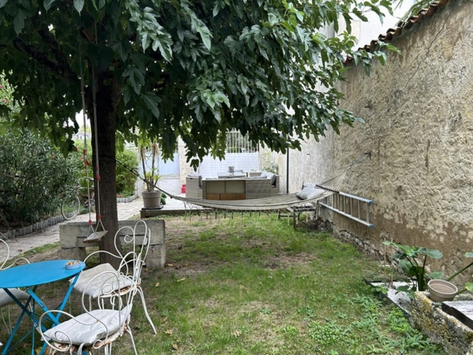 Photos 9 - Rurale - Demeure de caractère avec jardin au coeur de Saint-Jean-d'Angély