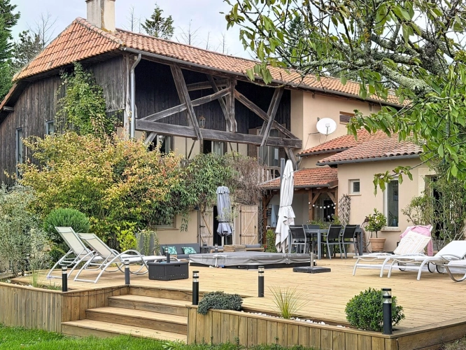 Photos 2 - Prestige - Propriété à vendre 9 pièces MASCARAS (32) - 465 m2 avec dépendances et piscine intérieure - 2,3 hectares de terres, parc et jardin