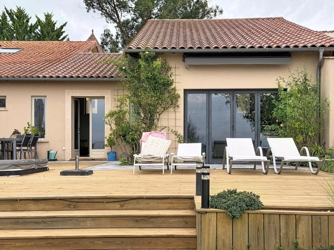 Photos 37 - Prestige - Propriété à vendre 9 pièces MASCARAS (32) - 465 m2 avec dépendances et piscine intérieure - 2,3 hectares de terres, parc et jardin