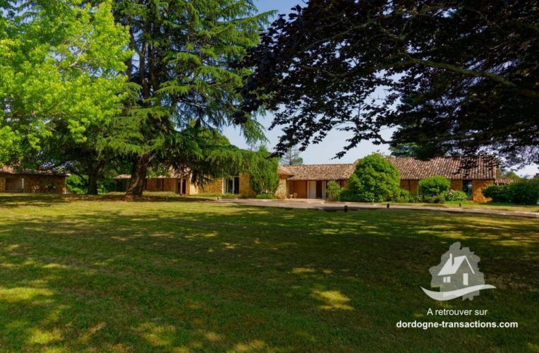 Photos 1 - Rurale - PROPRIETE D'EXCEPTION AVEC VUE PANORAMIQUE