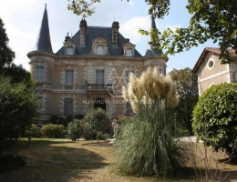 Vignette - Prestige - Château 19ème d'environ 1000 m² habitables