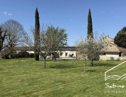 Vignette - Touristique - Belle propriété avec 2 gîtes sur plus de 1,2 hectares
