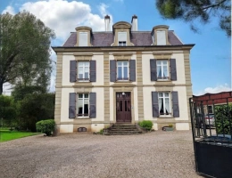 Vignette - Prestige - MAISON de MAITRE T9 proche VITTEL DARNEY (88) MAISON T9 avec DEPENDANCES et PISCINE / 3300 m2 de TERRAIN clos