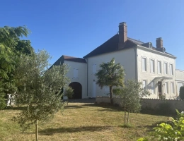 Vignette - Prestige - PLAISANCE DU GERS(32), ELEGANTE et HISTORIQUE MAISON DE MAITRE, dépendances, garage, 3200m2 clos et paysagé