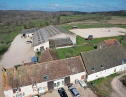 Vignette - Equestrian - Propriété équestre clé en main sur 3,5 ha dans le Morvan