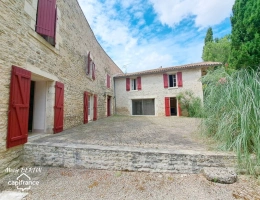 Vignette - Prestige - Propriété à vendre 11 pièces CELLES SUR BELLE (79)