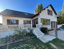 Vignette - Équestre - Propriété équestre sur 1,9 ha à 10 mn de Bourges (18)