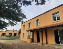 Vignette - Équestre - Propriété sur 1,7 ha à 15 mn de Fontenay Le Comte (85)