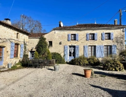 Vignette - Tourist - House