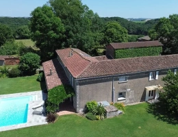 Vignette - Tourist - House