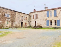 Vignette - Touristique - A Vendre MERVENT propriete de 245M2